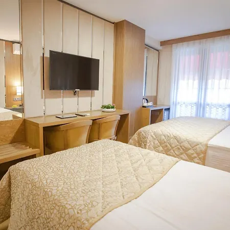 Отель Bahcelievler 4*